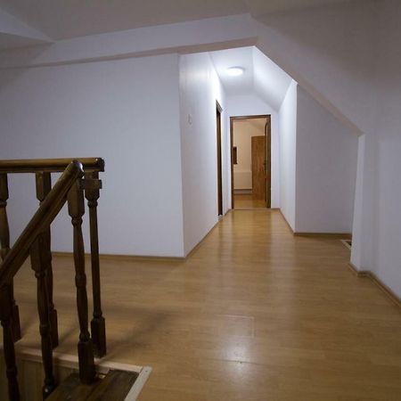 Pe Tocile Apartment Braşov Eksteriør billede