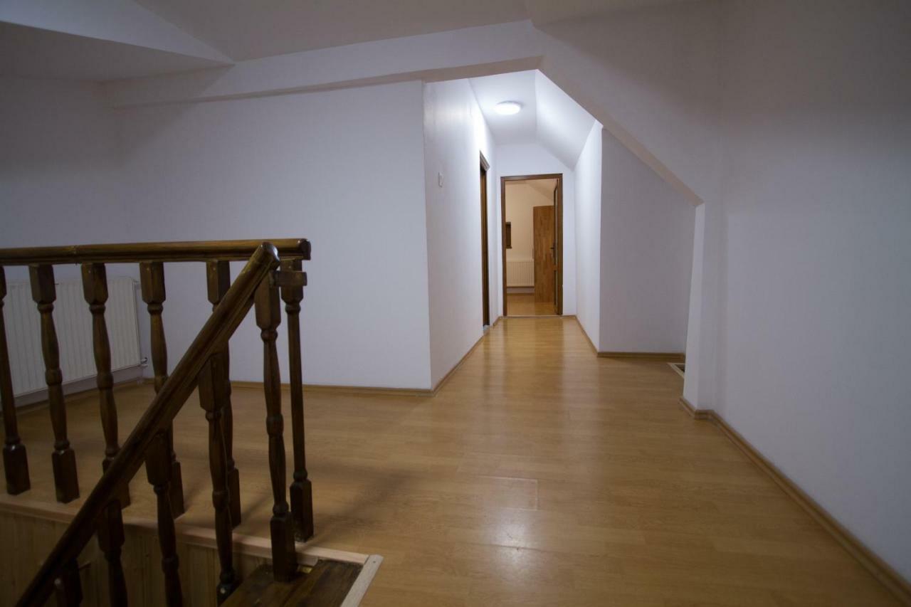 Pe Tocile Apartment Braşov Eksteriør billede