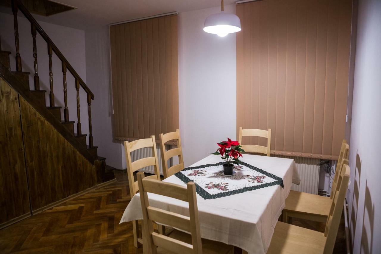 Pe Tocile Apartment Braşov Eksteriør billede