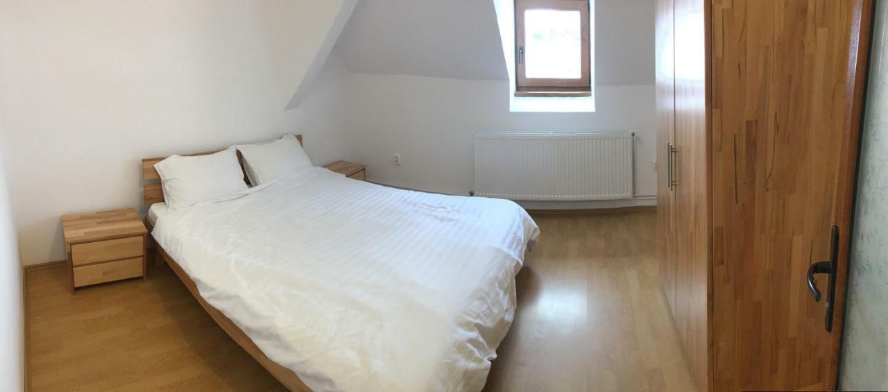 Pe Tocile Apartment Braşov Eksteriør billede