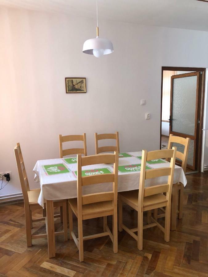 Pe Tocile Apartment Braşov Eksteriør billede